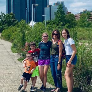 Meet your Posher, Angie